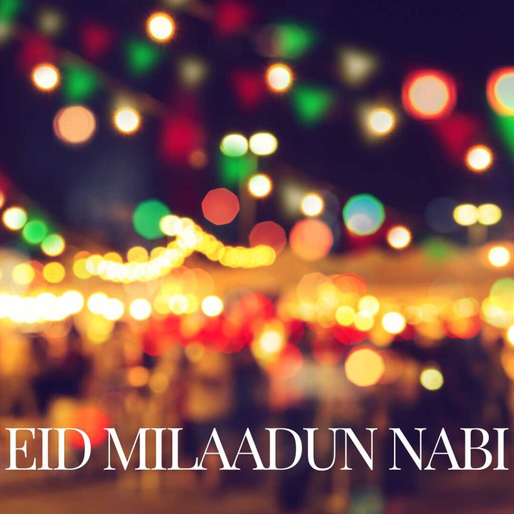 Eid-milad-ul-Nabi-Decorating-homes-with-lights-to-prepare-for-Eid-milad-ul-Nabi