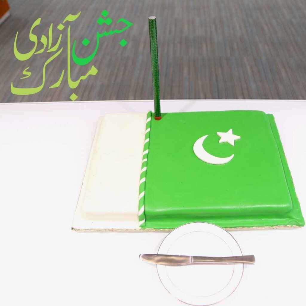 Happy-Independence-Day-On-the-occasion-of-14th-August-people-cut-cakes-and-share-happiness